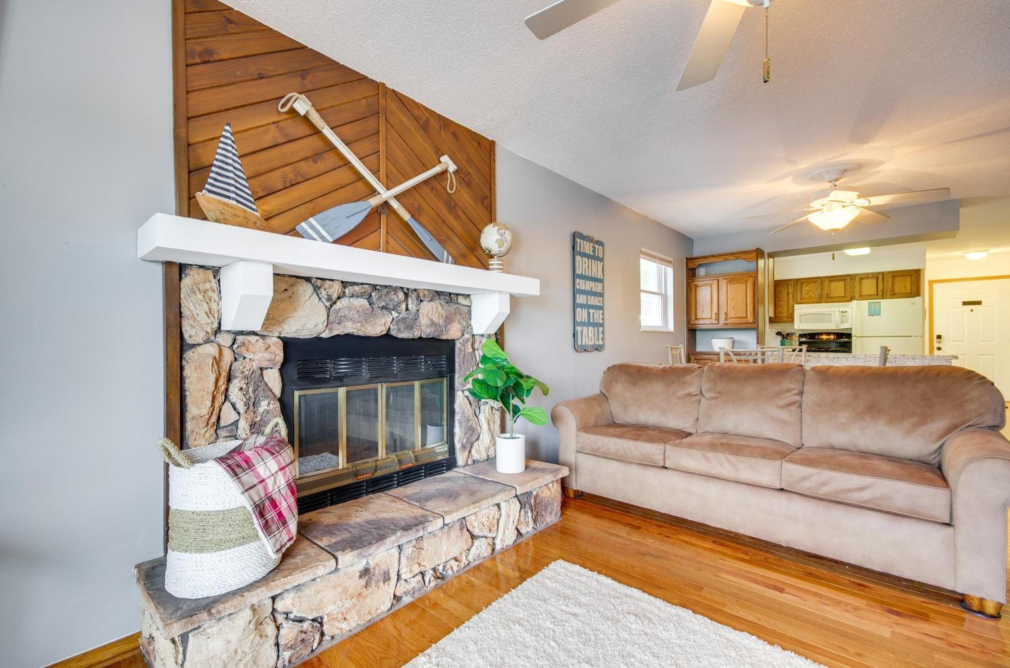 Cozy Lake Ozark Condo Rental With Grill, Pool Access Exteriér fotografie